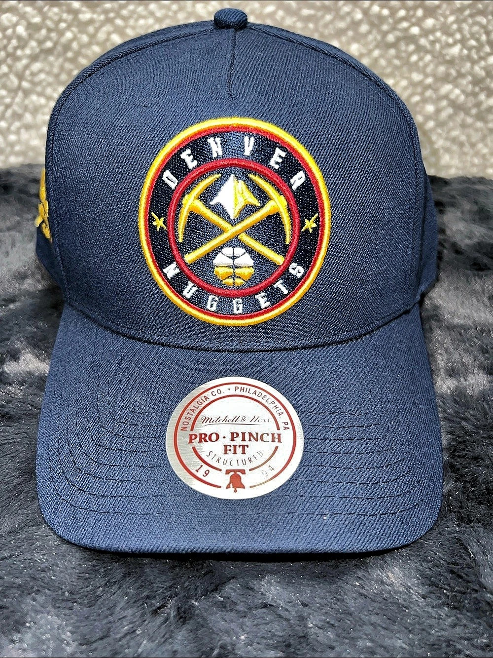 Mitchell & Ness Denver Nuggets Pro Pinch Snapback. NWT